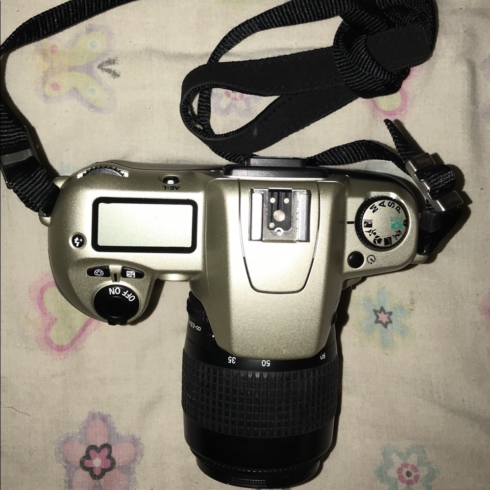 Nikon camera - Picture 3 of 6