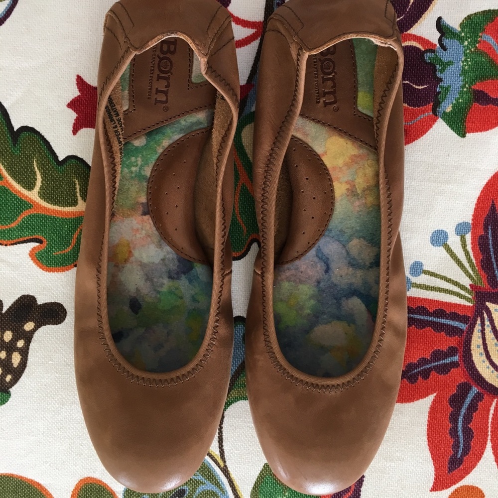 BORN flats, size 9