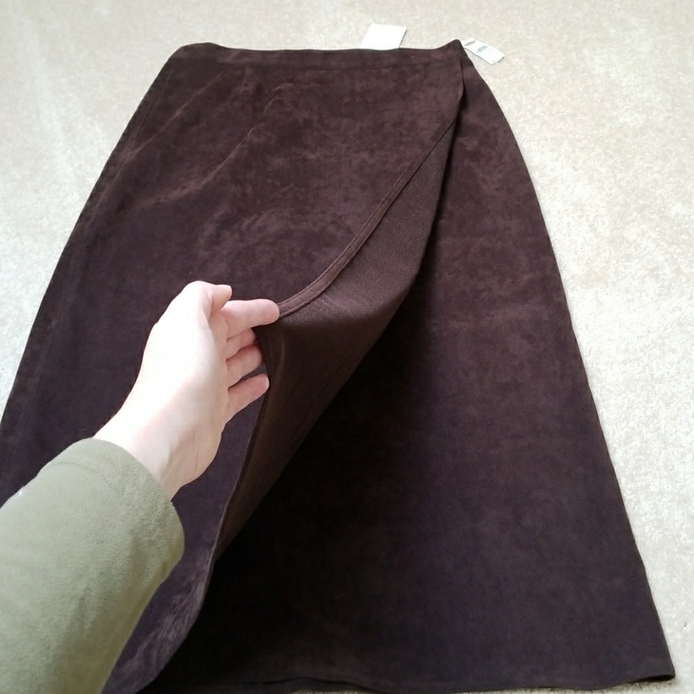 Talbots skit below the knee - Picture 2 of 6