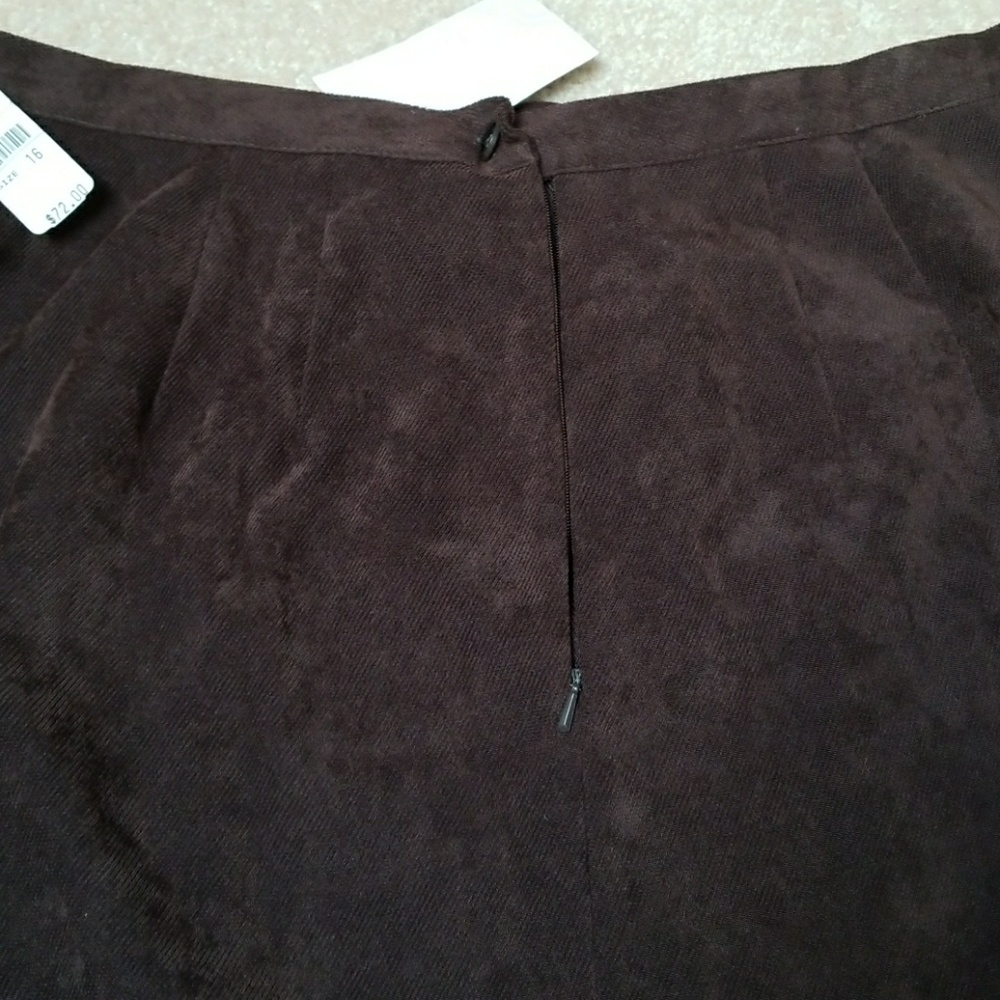 Talbots skit below the knee - Picture 4 of 6