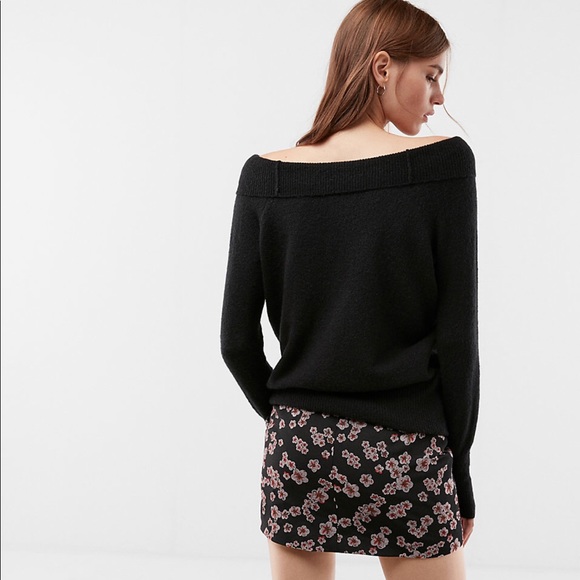 Oversized Sweater from Express ✨✨ Brand New - Picture 3 of 8