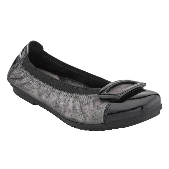 Distressed Leather Metallic Oversized Buckle Flats - Picture 5 of 8