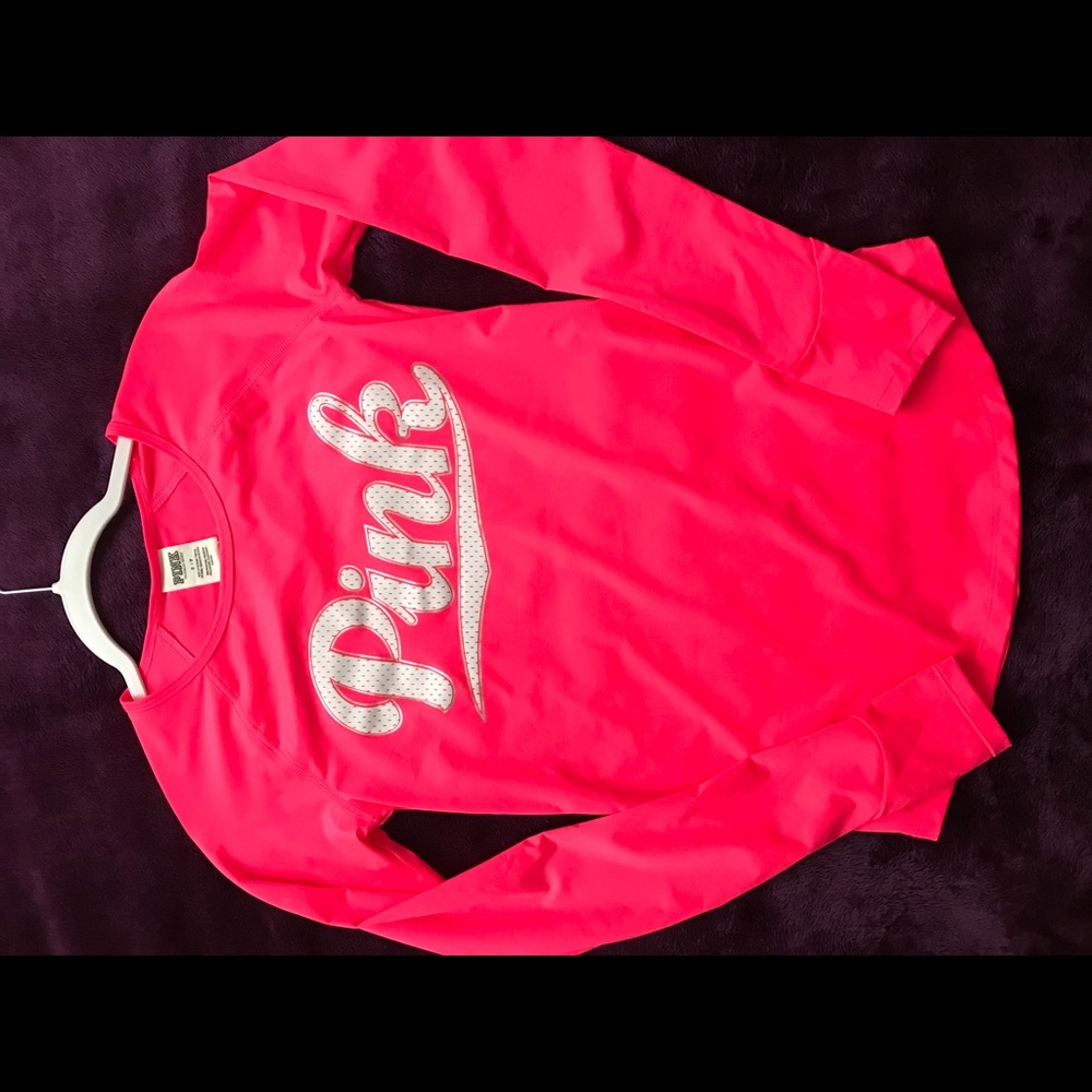 💋VS PINK ultimate shirt NWOT & bonus ultimate top