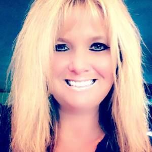 Meet your Posher, Tina