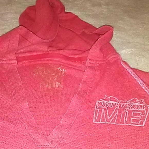 Pink by vs hooded thermal top sz Small - Picture 4 of 5