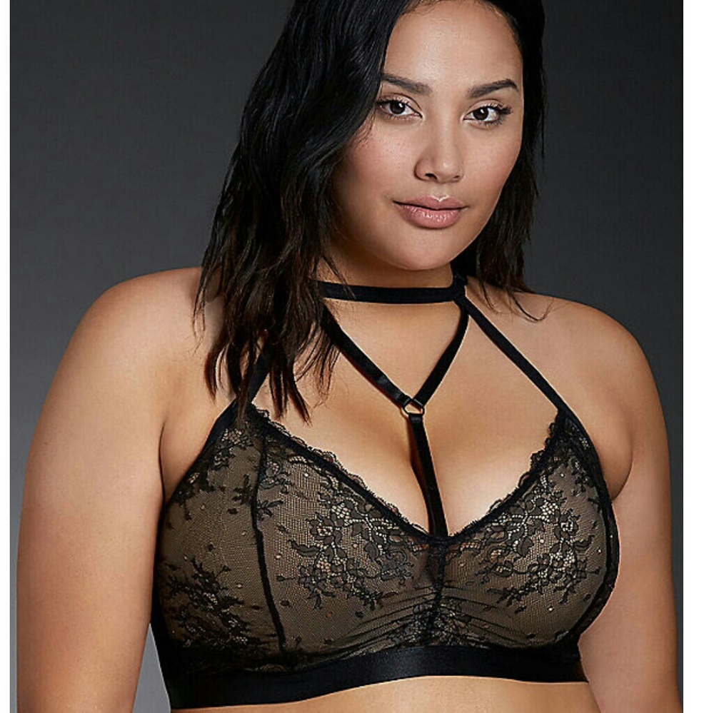 Lace halter bralette