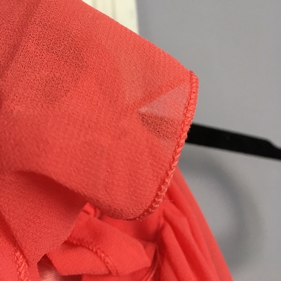 Sleeveless chiffon maxi dress with removable belt. - Picture 3 of 5