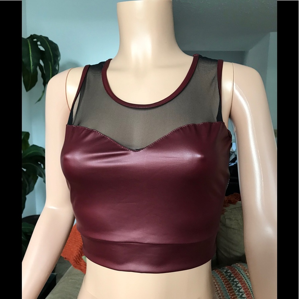 Faux leather crop top SOLDOUT