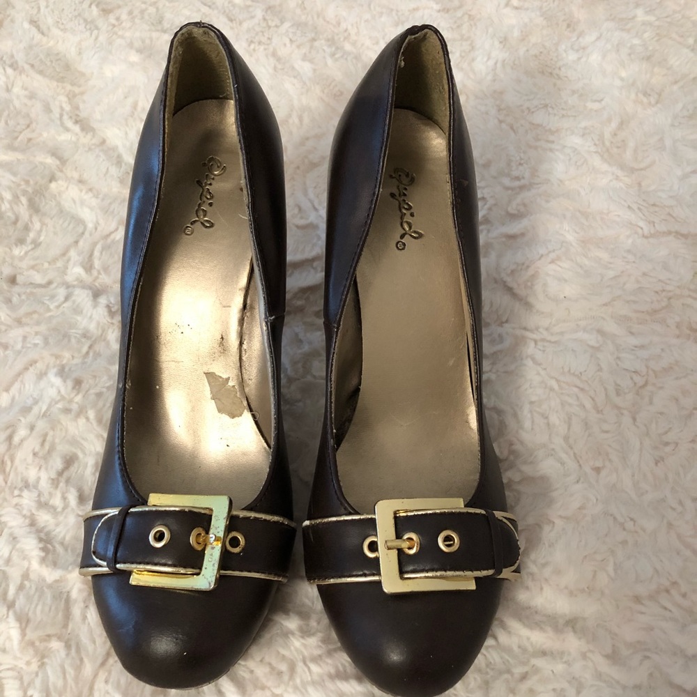 Heels - Picture 2 of 3