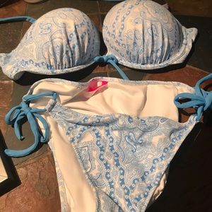 NWOT Victoria Secret 36D Bikini L tie bottoms