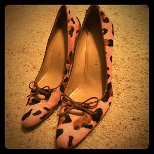 Gianni Bini pink leopard print high heel