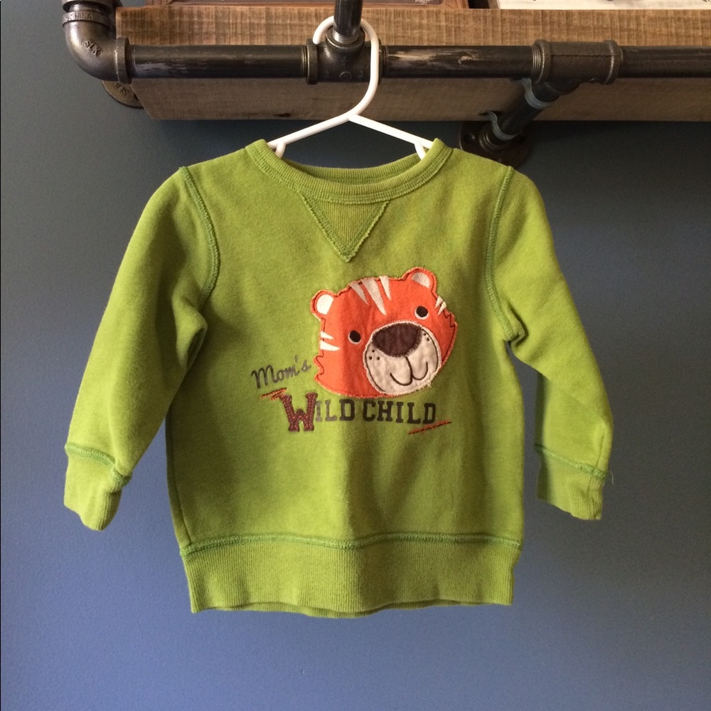 Sweatshirt