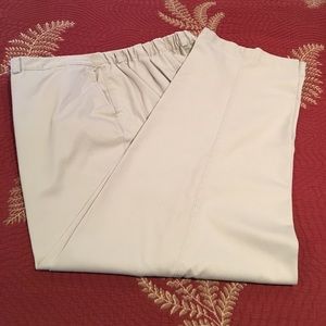 LL Bean Women’s Plus Twill Pants