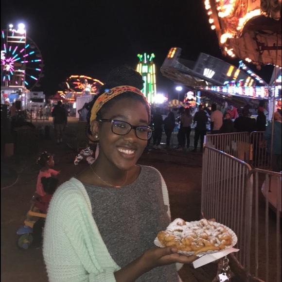 Meet your Posher, Nea - Picture 1 of 1