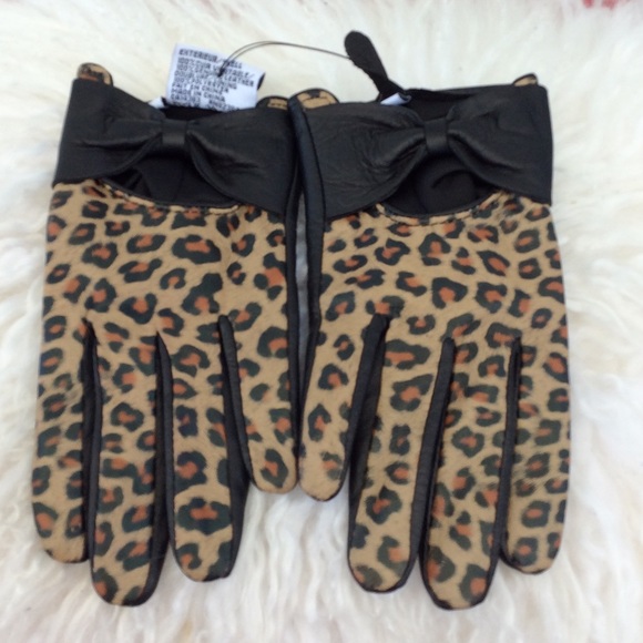Aldo Accessories - Aldo leather gloves super cute