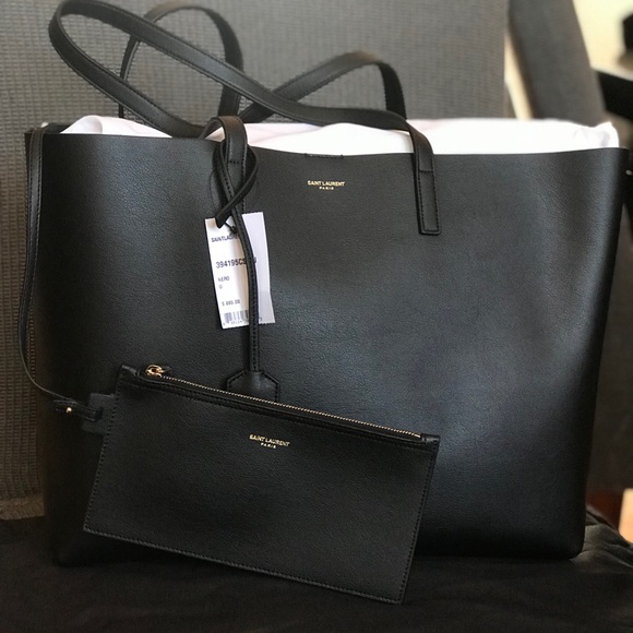 Yves Saint Laurent Handbags - Saint Laurent Tote bag