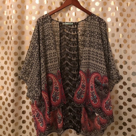 Patterned Kimono / Cover up - Picture 2 of 5