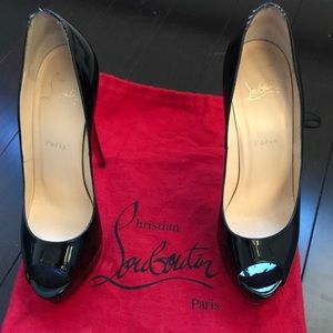 Authentic Louboutin 8.5 lightly worn!!!