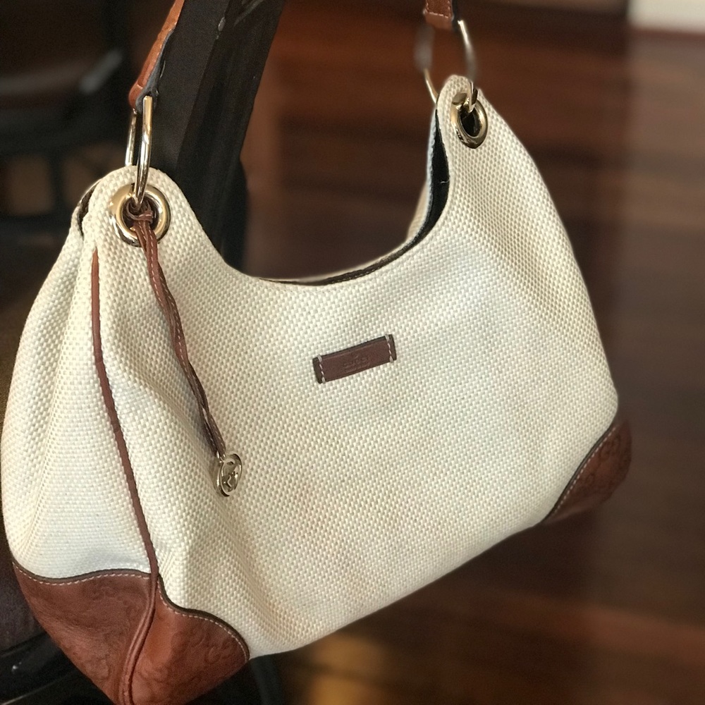 Authentic Gucci shoulder bag