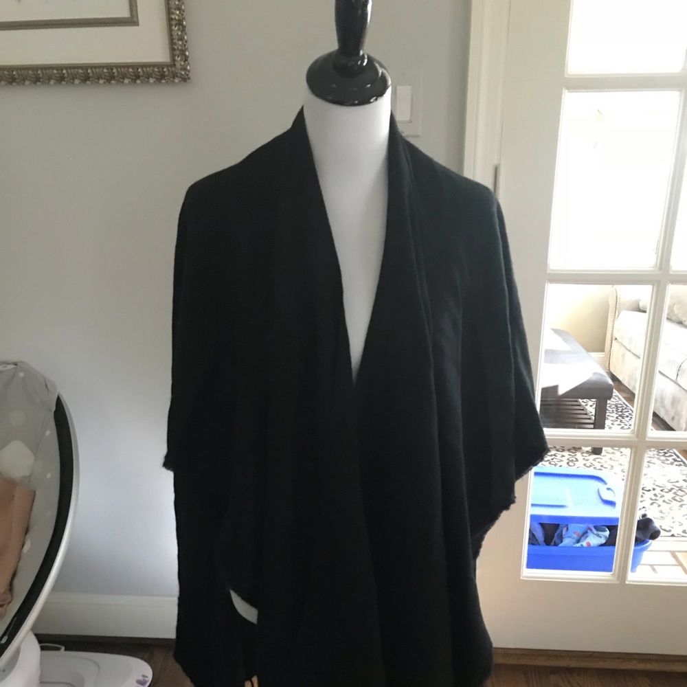 Black shawl