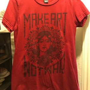 Obey make art not war print tee