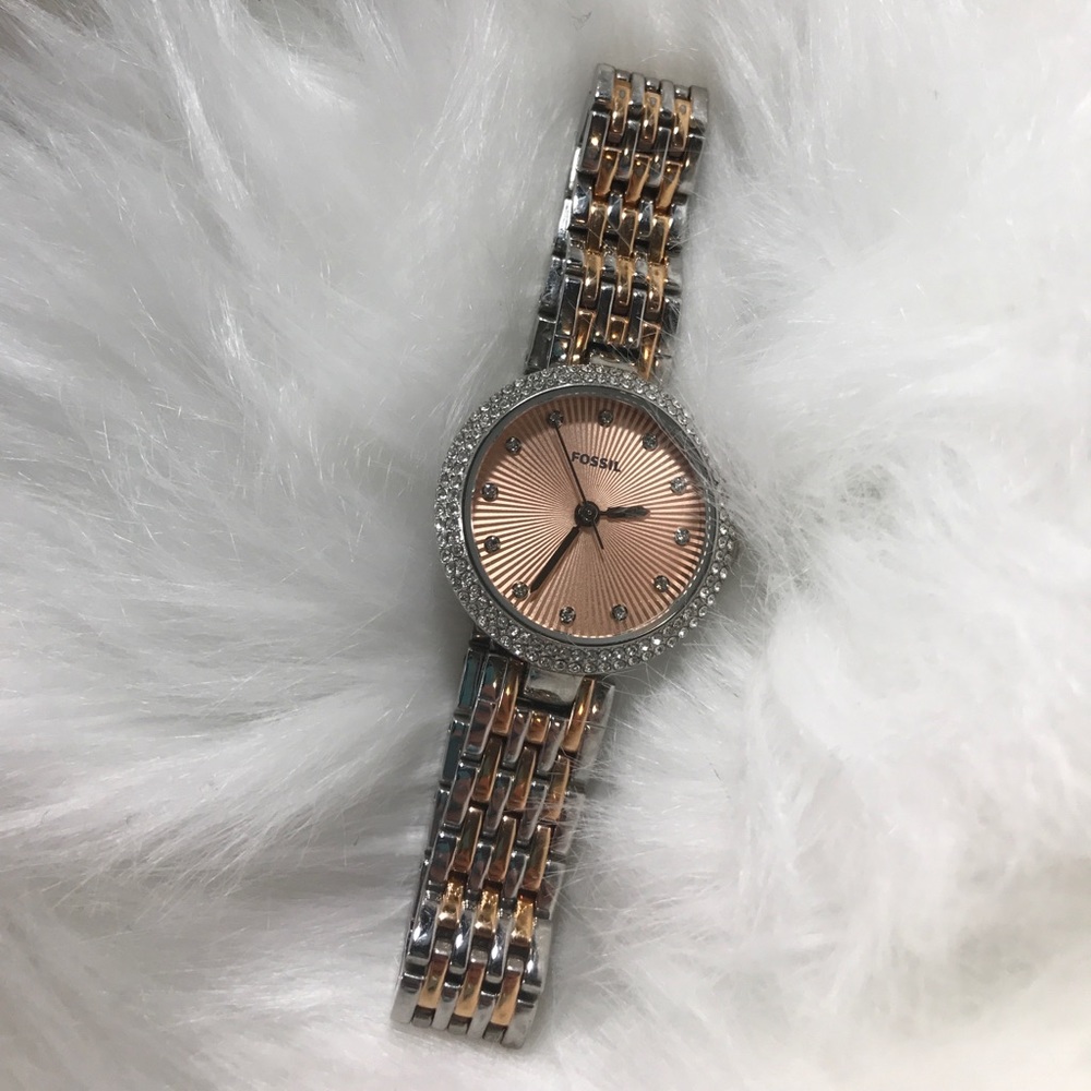 Women’s fossil watch