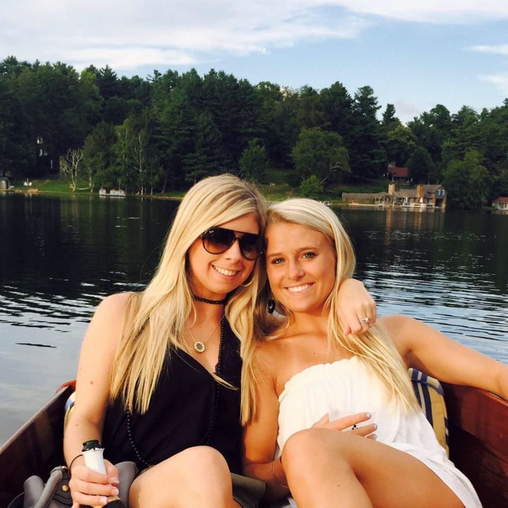 Meet your Posher, Lexie