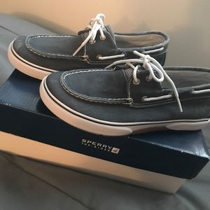 Navy blue Sperrys