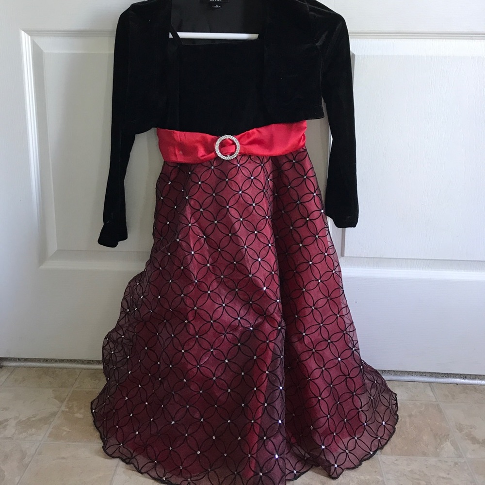 Girl’s size 8 Christmas dress