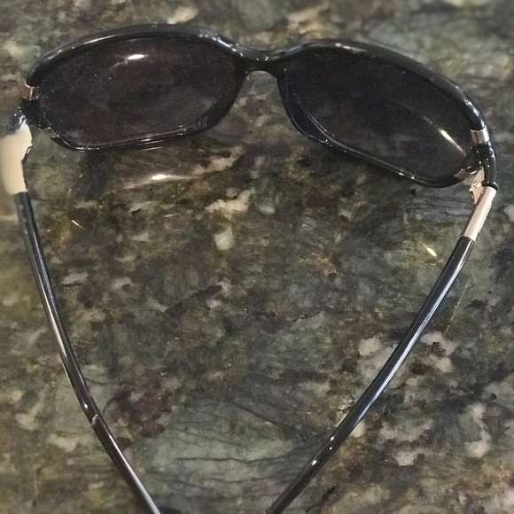 Authentic Coach Sunglasses main image 4