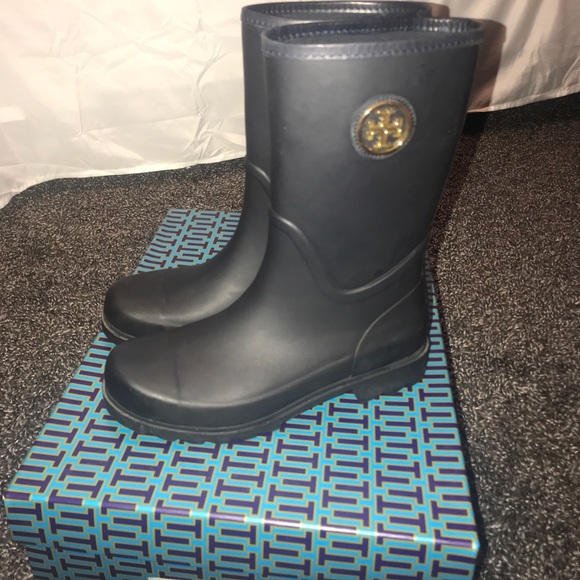 Tory Burch Shoes - Women’s Tory Burch Maureen Rain Boots