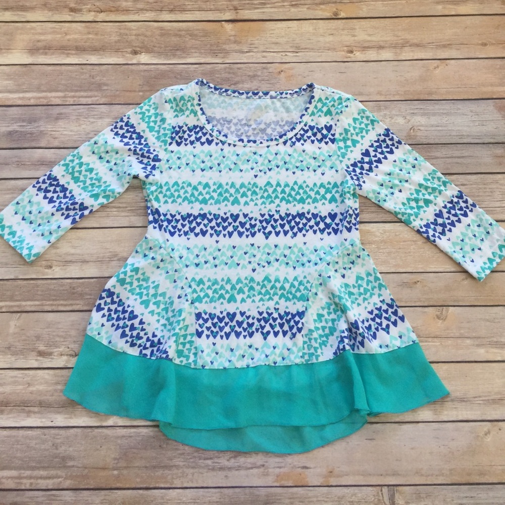 Girls heart pattern top