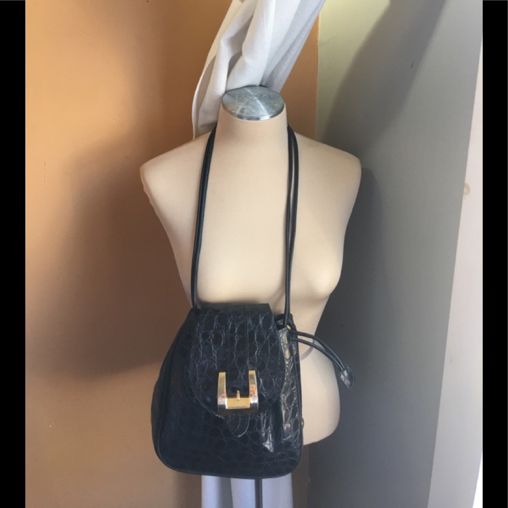 Carla Mancini - image 1