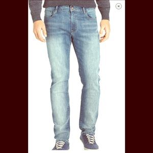 Mens Izod jeans.