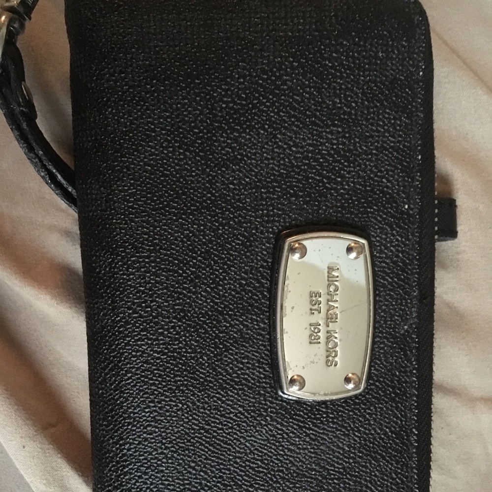 Michael Kors Wristlet