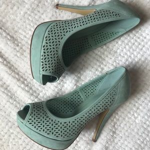 Apt. 9 Turquoise Peep Toe Pump Heels 7