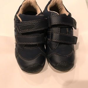 Pediped toddler sneakers, size 9, in dark blue