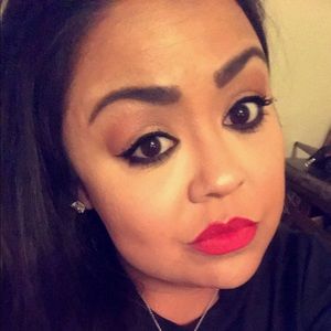 Meet your Posher, Tabitha