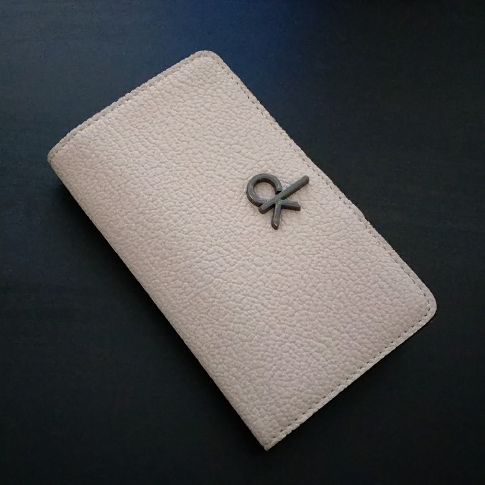 Calvin Klein 8 card holder wallet