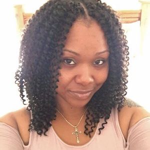 Meet your Posher, Leandra