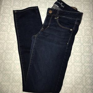 AE Super Stretch Jeggings Size 8 Short