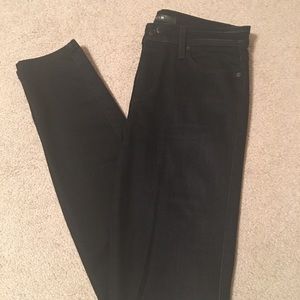 Joe’s Jeans High Rise Skinny in Dark Denim size 29