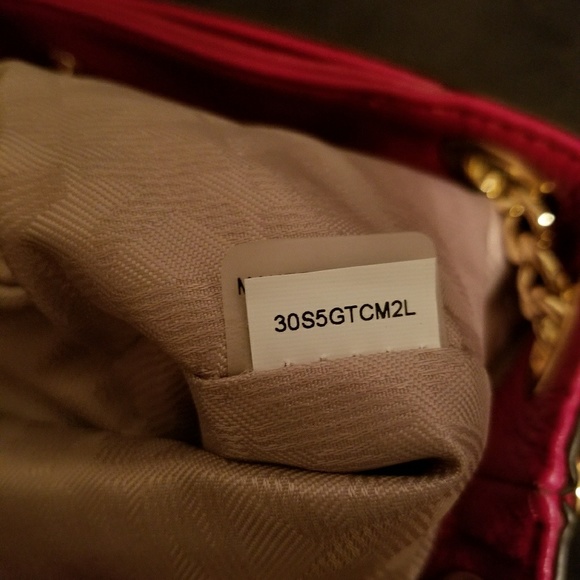 Authentic Red Michael Kors Jet Set Should Bag - Picture 5 of 7