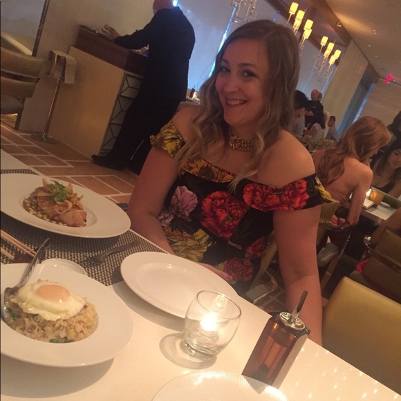 Meet your Posher, Lynnette - Picture 5 of 7