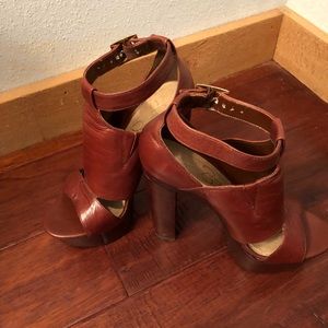 Jessica Simpson Heels