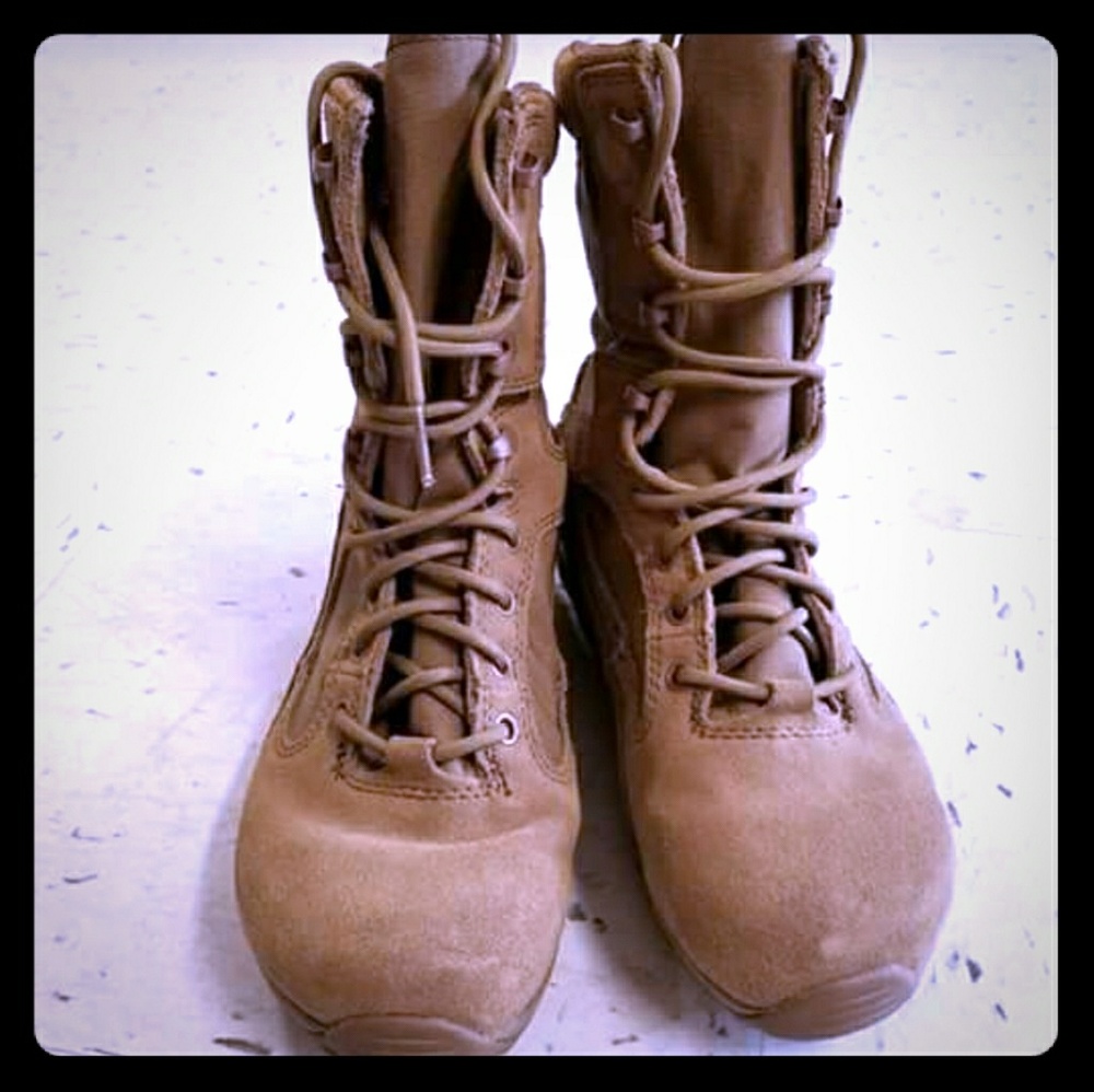 Combat boots
