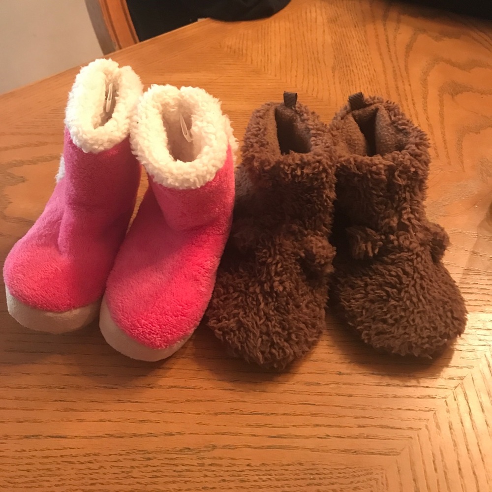 2 Baby Gap slippers