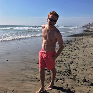 Meet your Posher, Troy