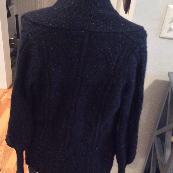 Thick, luxurious navy cashmere - so soft! - Picture 3 of 3