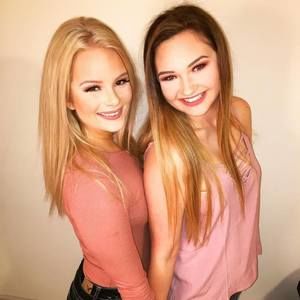 Meet your Posher, Mallory